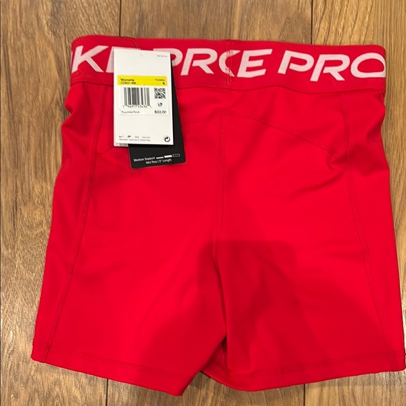 Nike Pro Red Athletic Shorts - Picture 2 of 2